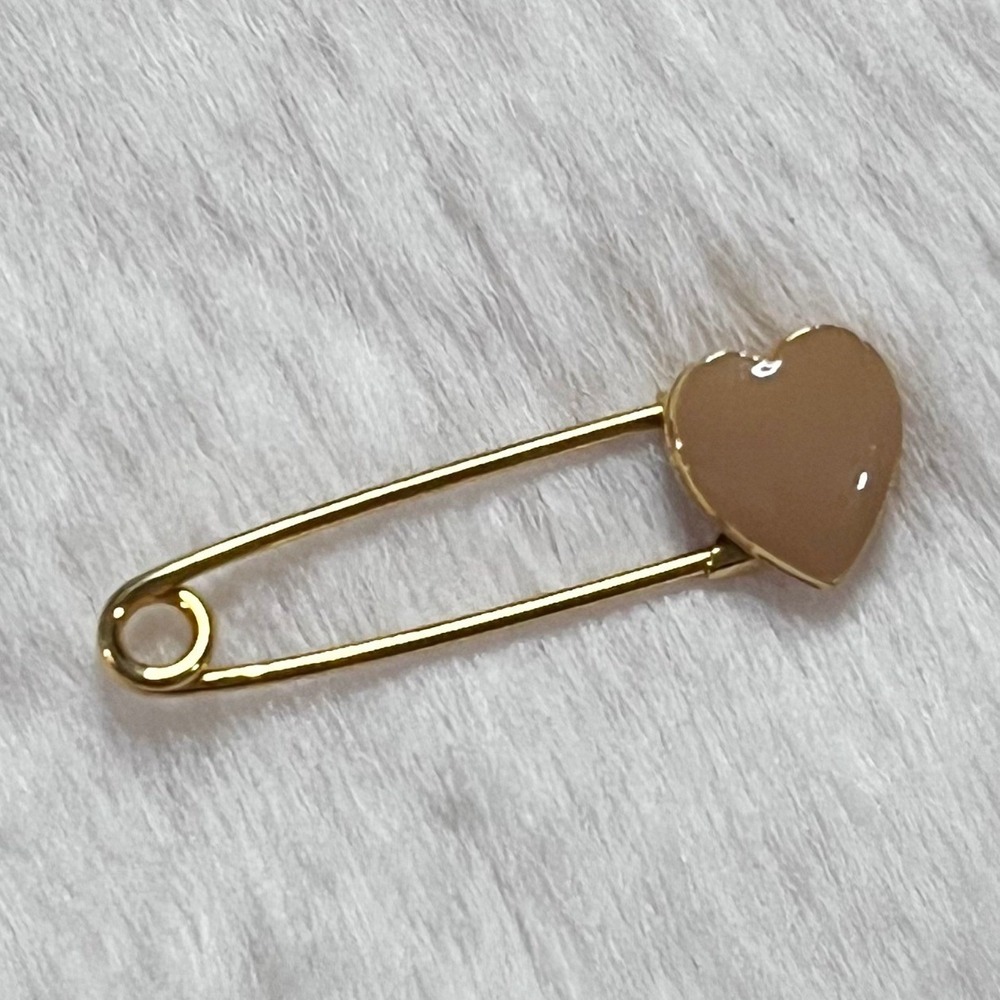 🔮 5/$25 Tan Heart Safety‎ Pin Brooch